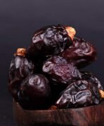 LEEVE DRY FRUITS Fresh | International Qatar Wet Dates 800g | Khajoor or Khajur Dry Fruit | Healthy & Nutritious Snack | Rich in Vitamins & Minerals | Natural Sweetener - Fast Shipping to USA & Canada - Image 4