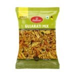 Haldiram's Gujarati Mix | Gujarati Namkeen | Spicy & Sweet in Flavour | Natural Flavouring Agent | Tea- Time Munchies to Spend Time with Family |200g - Fast Shipping to USA & Canada