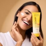 Jovees Herbal Sandalwood Natural Sun Cover SPF 30 | Protect From Sun Damage, UVA/UVB Rays & Blue Light | Lightweight and Oil Free Sunscreen For All Skin Type 100g - Fast Shipping to USA & Canada - Image 4