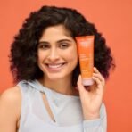 Jovees Herbal Papaya Face Wash For Glowing and Clear Skin with Papaya & Bilberry Ext | Gentle Cleanser For Brightens Skin, Removes Pigmentation & Dark Spots | For All Skin Types - 120ML - Fast Shipping to USA & Canada - Image 4