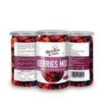 Berries And Nuts Super Berries Mix | Dried Mixed Berries, High in Antioxidants | Cranberries, Blueberries, Gojiberries, Blackberries, Raspberries, Strawberries | 600 Grams | 3 Bottles of 200 Grams - Fast Shipping to USA & Canada