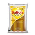 Saffola Gold Refined Cooking oil | Power of 3 - Balance of Good Fats, Triple Anti-Oxidant System & Fortified with Vitamins | Multi-Source Edible Rice Bran & Sunflower Oil | 1 Litre Pouch - Fast Shipping to USA & Canada