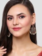 Karatcart Antique Gold Plated Red and Green Kundan Studded Dangler Earrings for Women - Fast Shipping to USA & Canada - Image 4