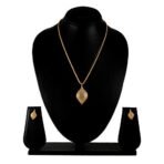 Estele 24 Kt Gold Plated Shell Chain Necklace Set for Women - Fast Shipping to USA & Canada - Image 5