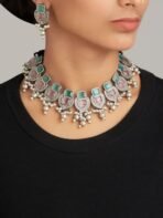 NAITRI | Handcrafted Traditional Necklace Set with Earrings - Fast Shipping to USA & Canada - Image 3