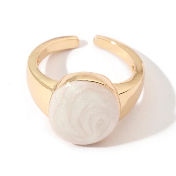 SALTY Natural Gold Finger Ring for Women - Fast Shipping to USA & Canada