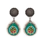 NAITRI | Handcrafted Traditional Earrings - Fast Shipping to USA & Canada