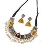 NAITRI | Handcrafted Traditional Necklace Set with Earrings - Fast Shipping to USA & Canada