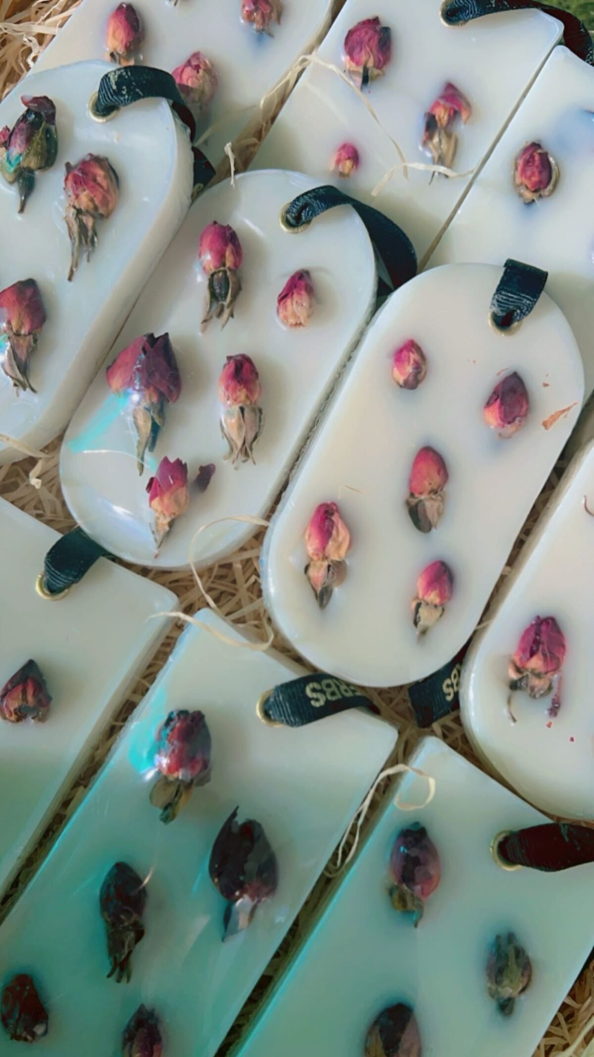 Sage & Herbs Rose Buds - Aroma Wax Sachet - Fast Shipping to USA & Canada - Image 2