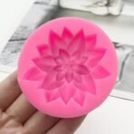 Holly Leaf Flower Silicone Candle Mould for Candle Making Wax Melts Fondant Chocolate Candy Cake Decoration Baking Candle Soap Resin Crafts Home Decor Polymer Clay Christmas Decoration - Fast Shipping to USA & Canada - Image 5